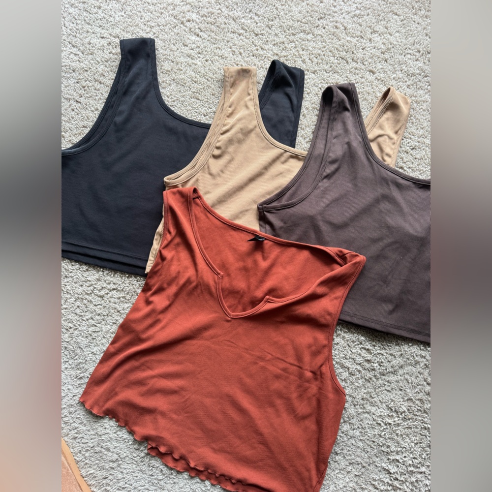 Women’s SHEIN Cropped tank tops(4)-Size 4XL